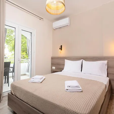 Apartment Olivia 2 *